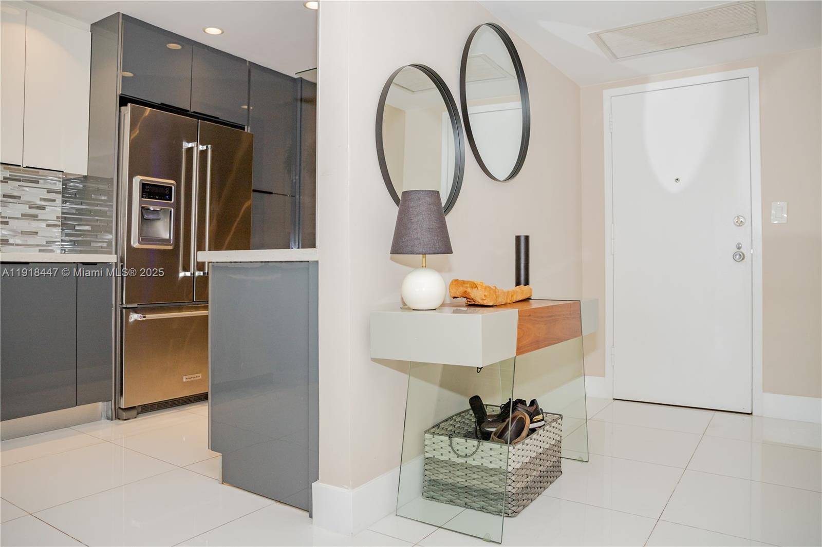 3375 N Country Club DrAventura - Condo/Co-Op/Annual,Condo condo unit 205 - picture