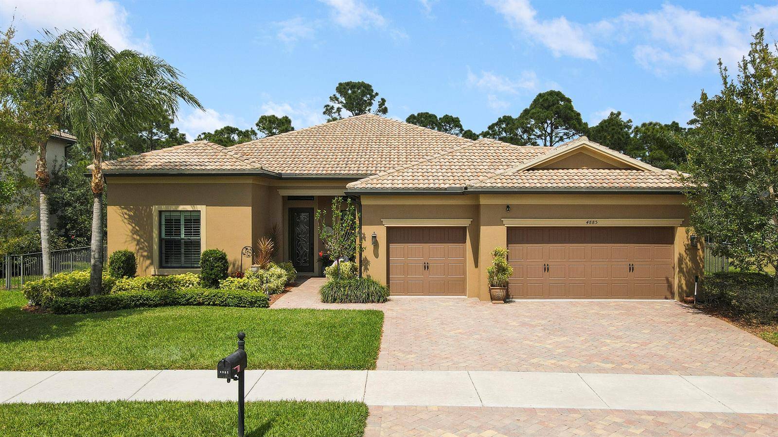 4885 SW GossamerPalm City - picture