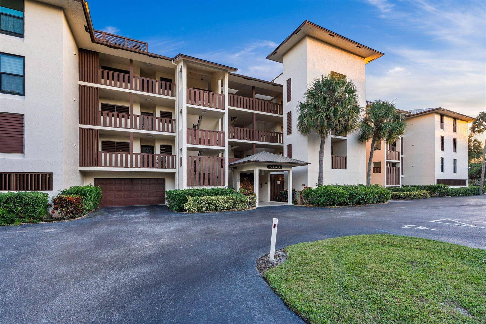 160 SE Saint LucieStuart - Condo condo unit 402a - picture