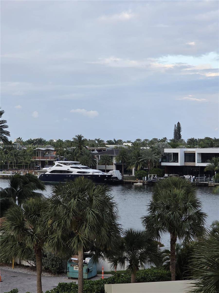 20191 E Country Club DrAventura - Condo 5+ Stories,Condo condo unit 403 - picture