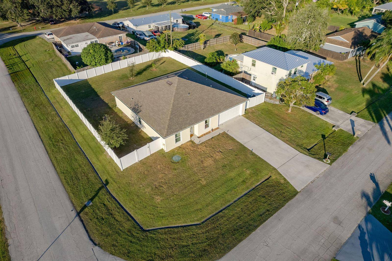 597 NW KilpatrickPort St. Lucie - picture