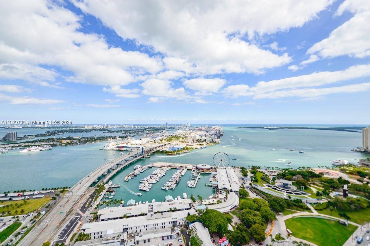 398 NE 5th StMiami - Condo 5+ Stories,Condo condo unit 4210 - picture