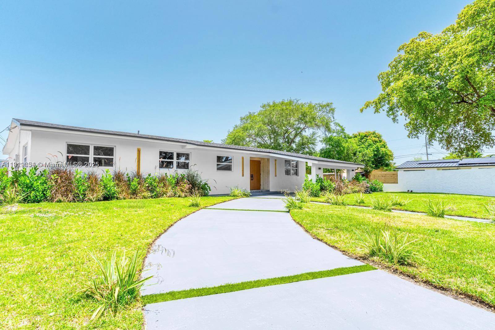 19661 NE 10th PlMiami - picture