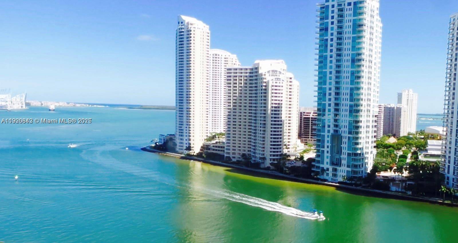 300 S Biscayne BlvdMiami - Condo/Co-Op/Annual,Condo condo unit T-1814 - picture