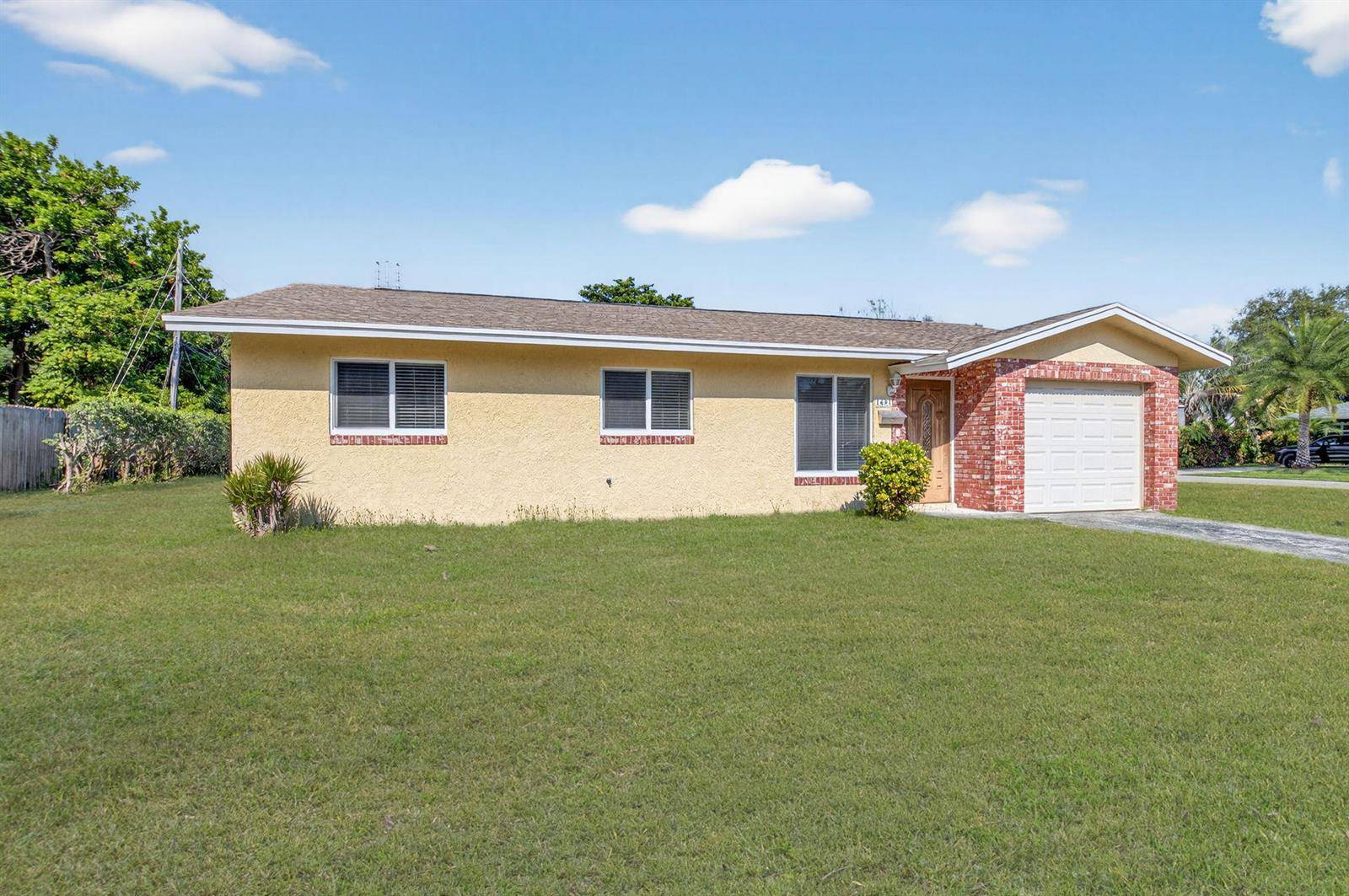1601 NW 5thBoca Raton - picture