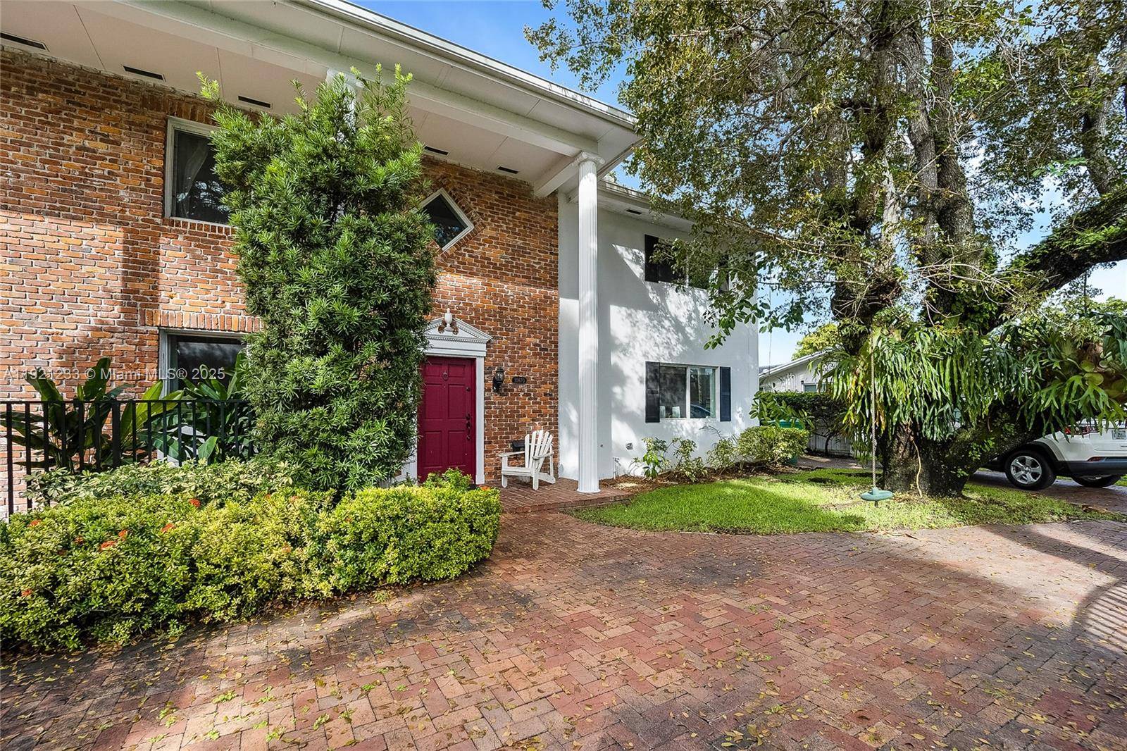 10670 SW 77th AvePinecrest - Townhouse/Villa-Annual,Townhouse condo unit 10670 - picture