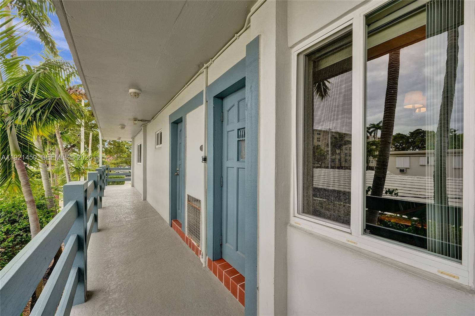 1535 SE 15th StFort Lauderdale - HARBOR VIEW APTS CONDO condo unit 208 - picture