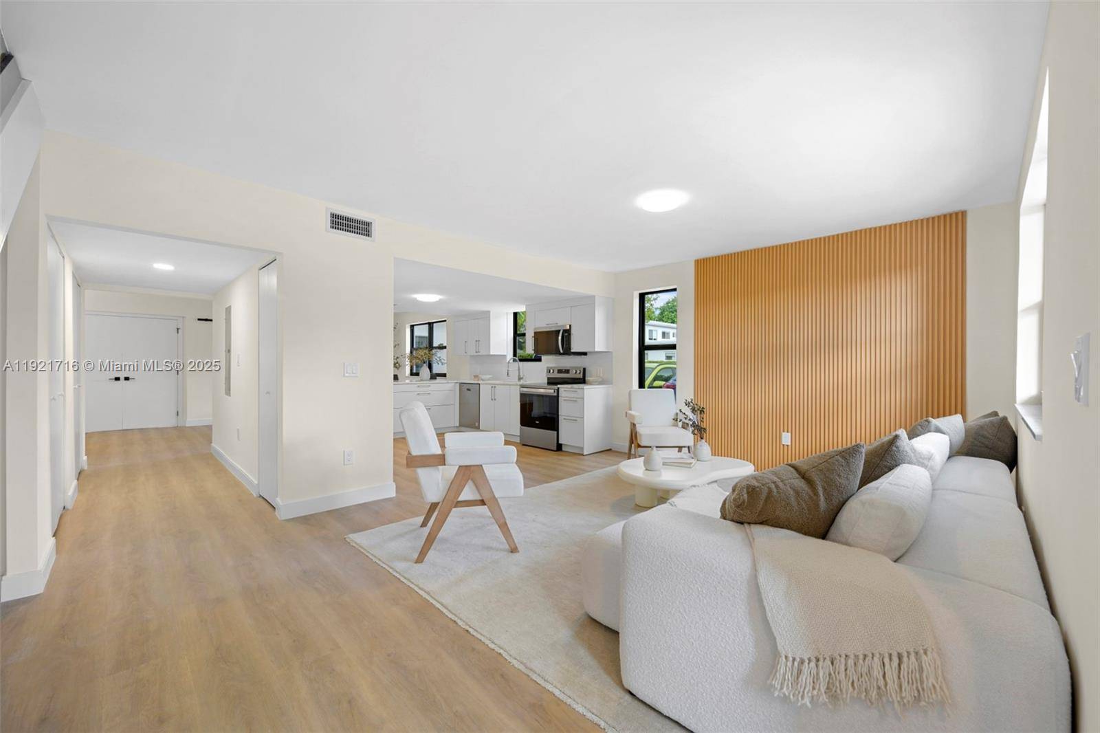 7994 Crespi BlvdMiami Beach - picture