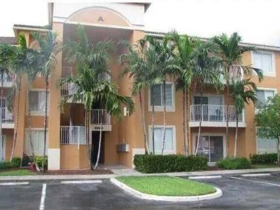 6936 SW 39Davie - COURTYARDS AT DAVIE condo unit 304d - picture