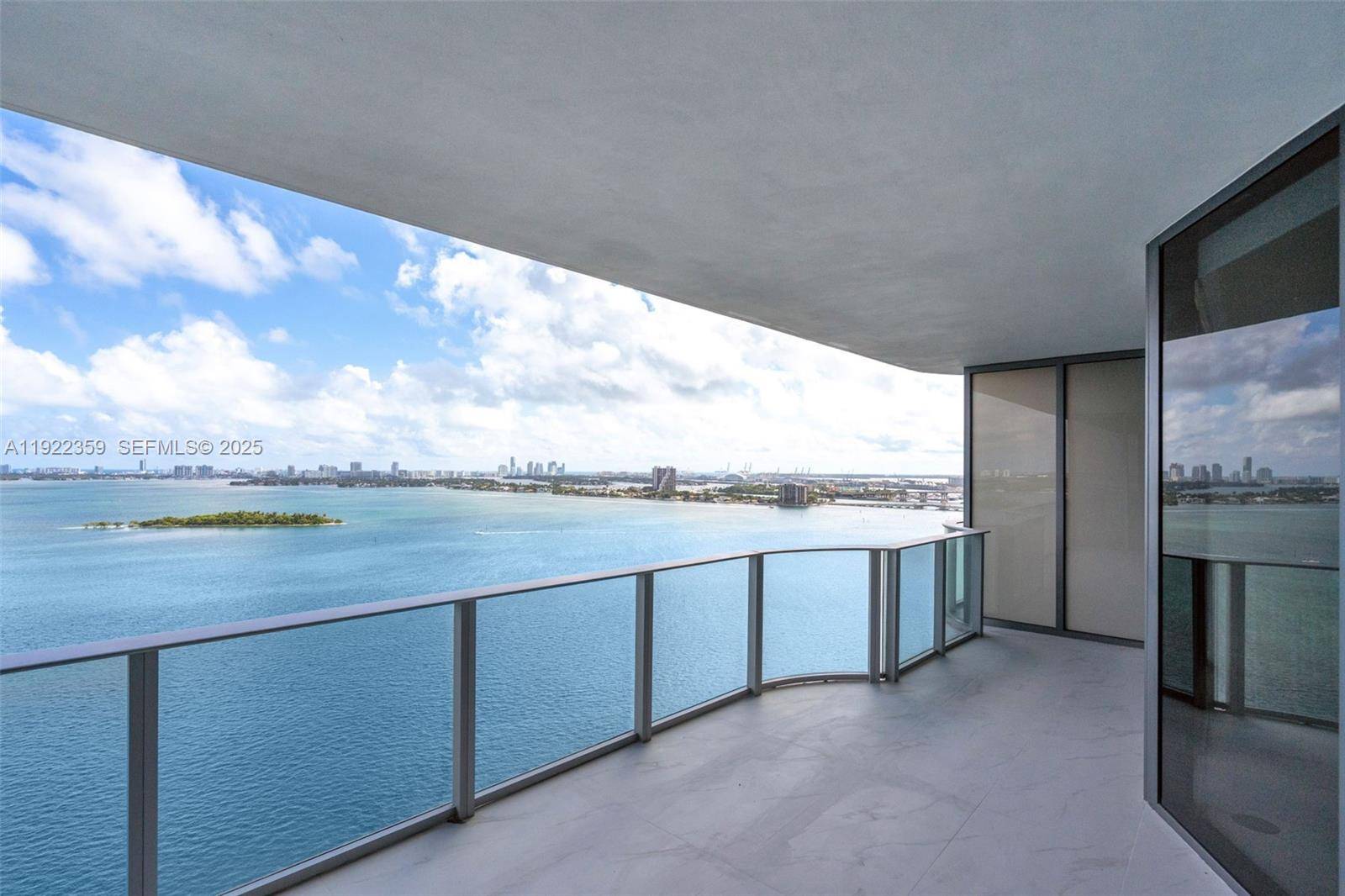 700 NE 24 streetMiami - Condo 5+ Stories,Condo condo unit 2003 - picture
