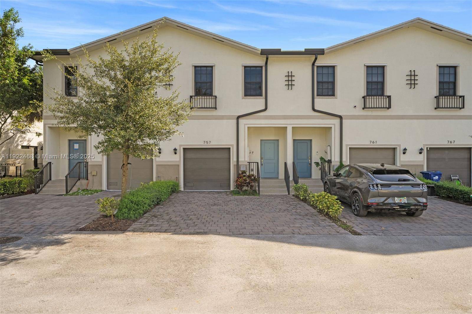 757 SW 11th StFlorida City - picture
