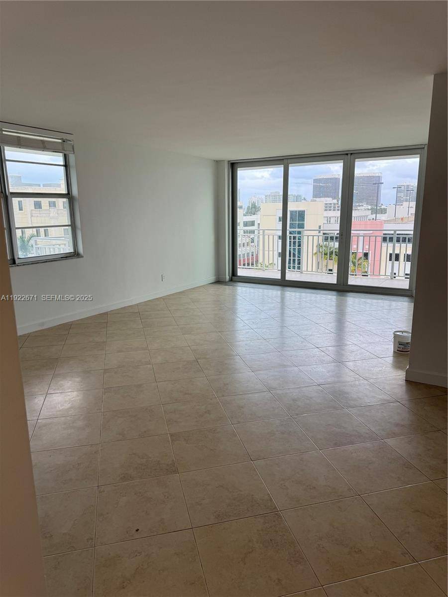 9500 W Bay Harbor DrBay Harbor Islands - Apartments-Annual,Apartment condo unit 7H - picture