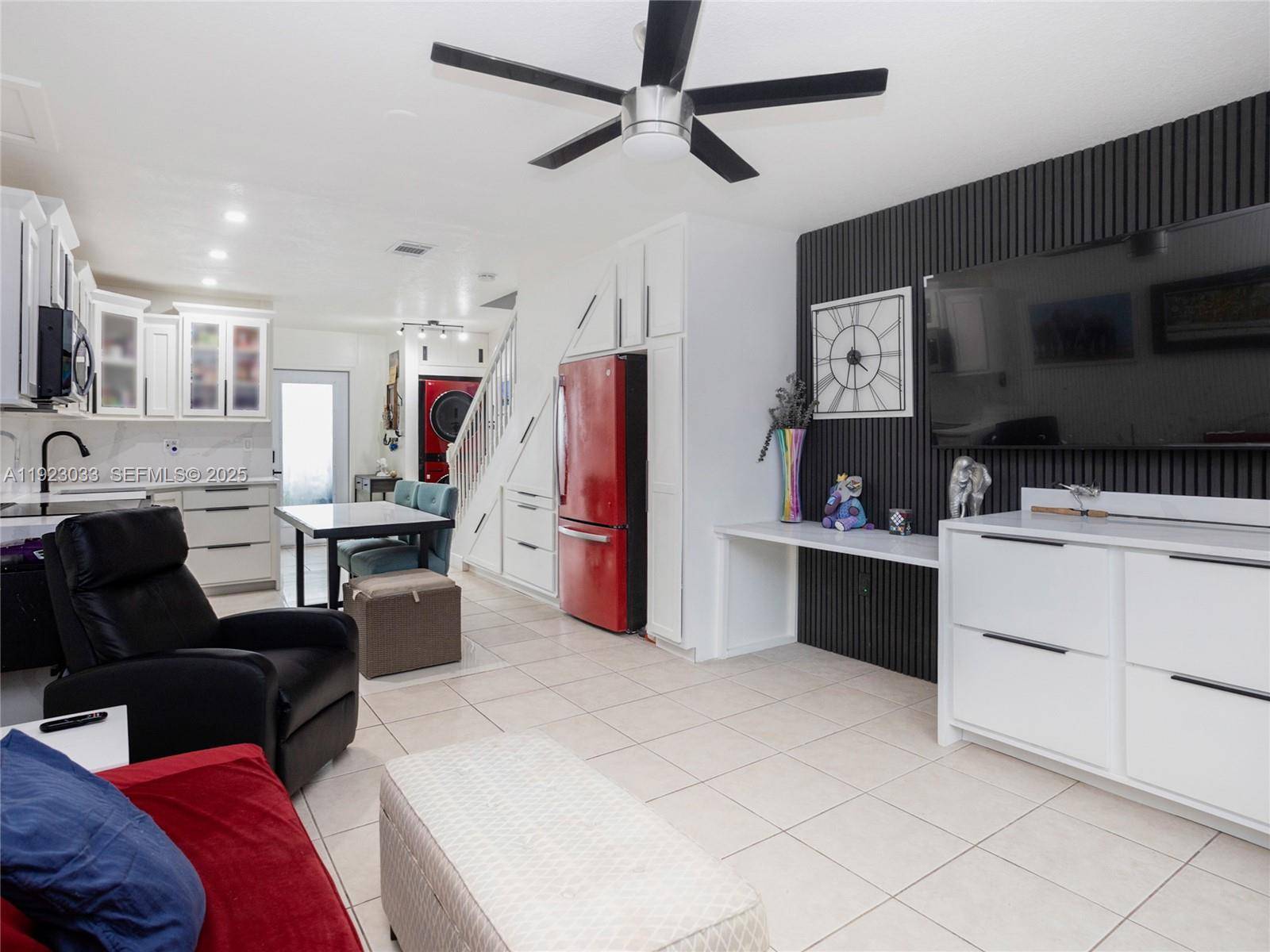 437 SW 3rd StMiami - Townhouse condo unit 2 - picture