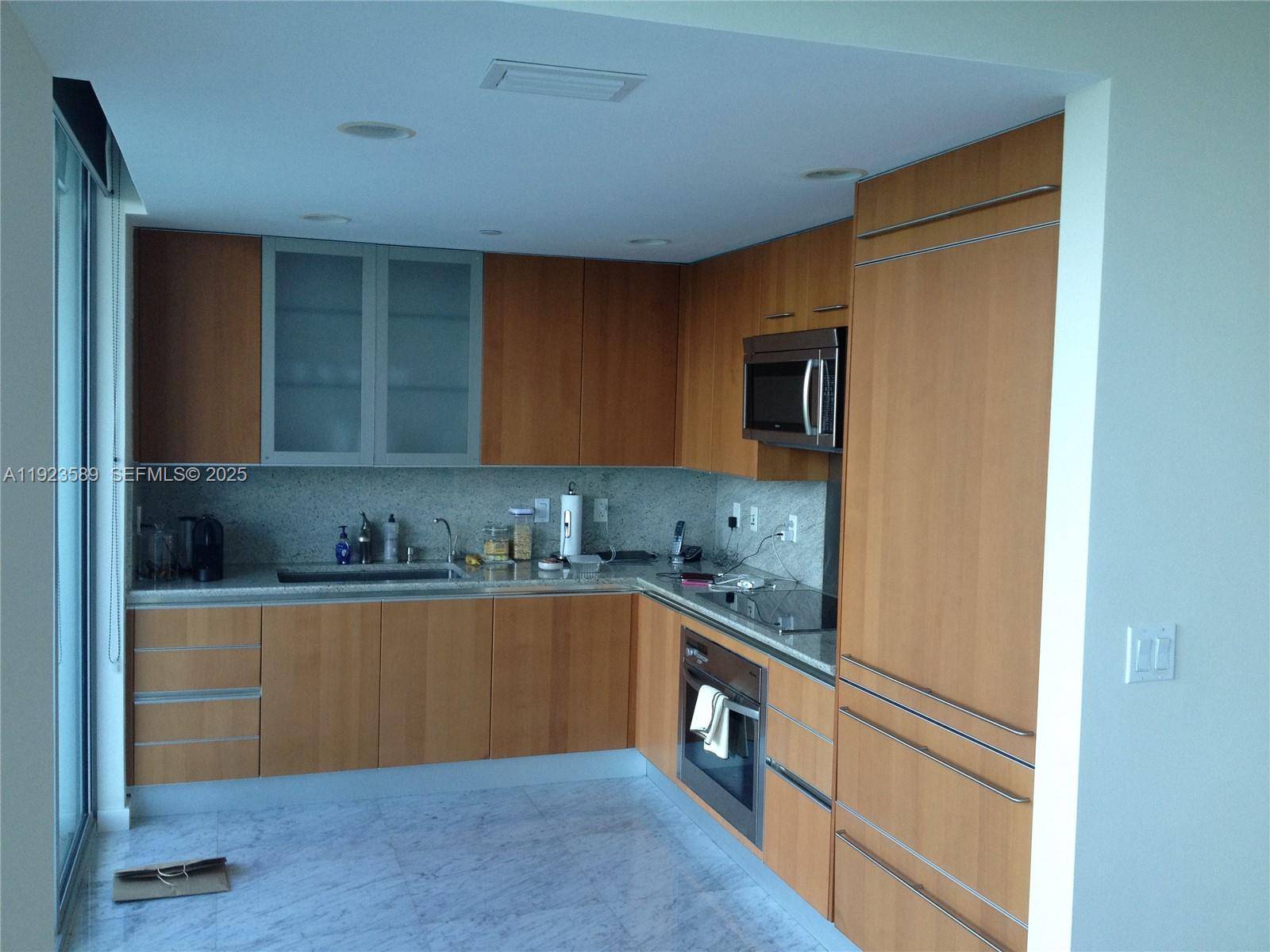 2627 S Bayshore DrMiami - Condo 5+ Stories,Condo condo unit 1208 - picture