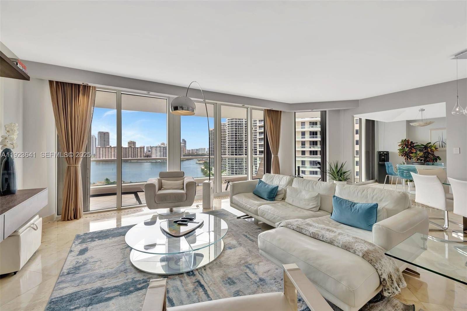 7000 Island BlvdAventura - Condo 5+ Stories,Condo condo unit 1701 - picture