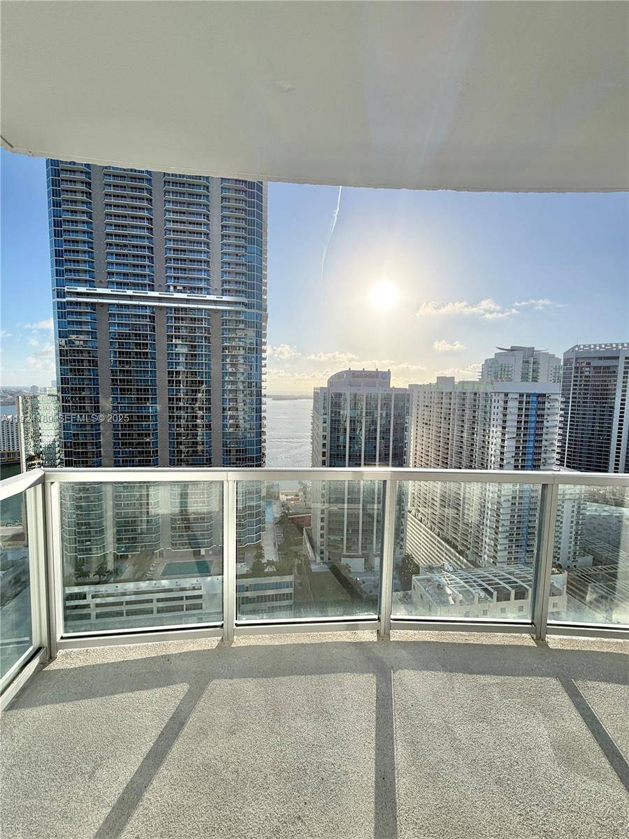 1060 Brickell AveMiami - Condo/Co-Op/Annual,Condo condo unit 3705 - picture