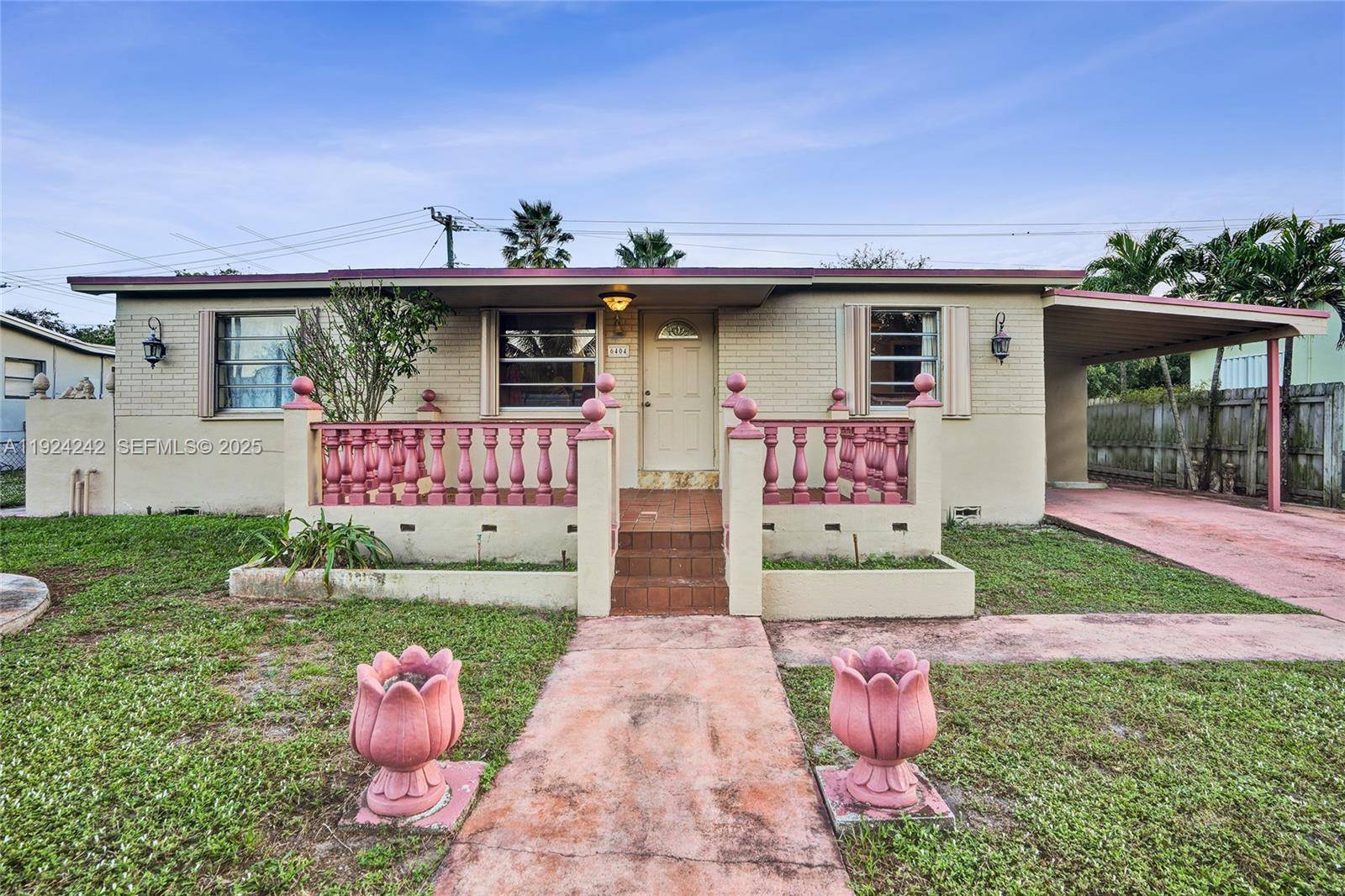 6404 Evans StHollywood - picture