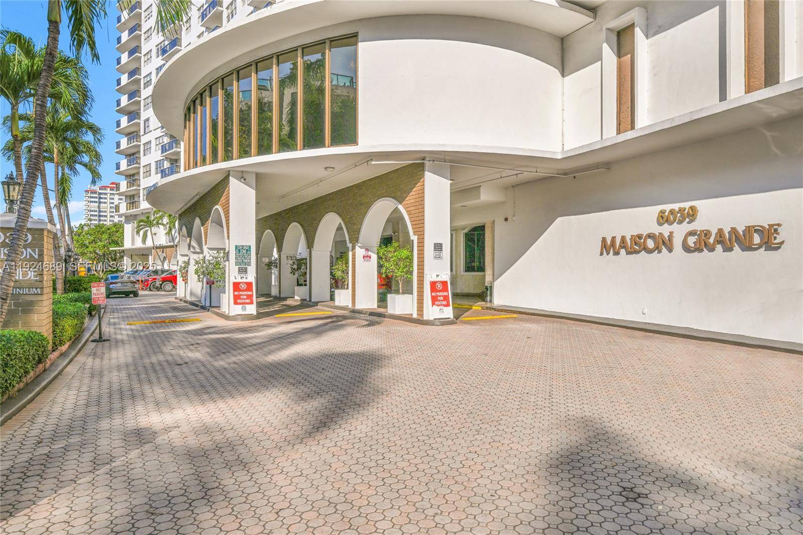 6039 Collins AveMiami Beach - Condo 5+ Stories,Condo condo unit 621 - picture