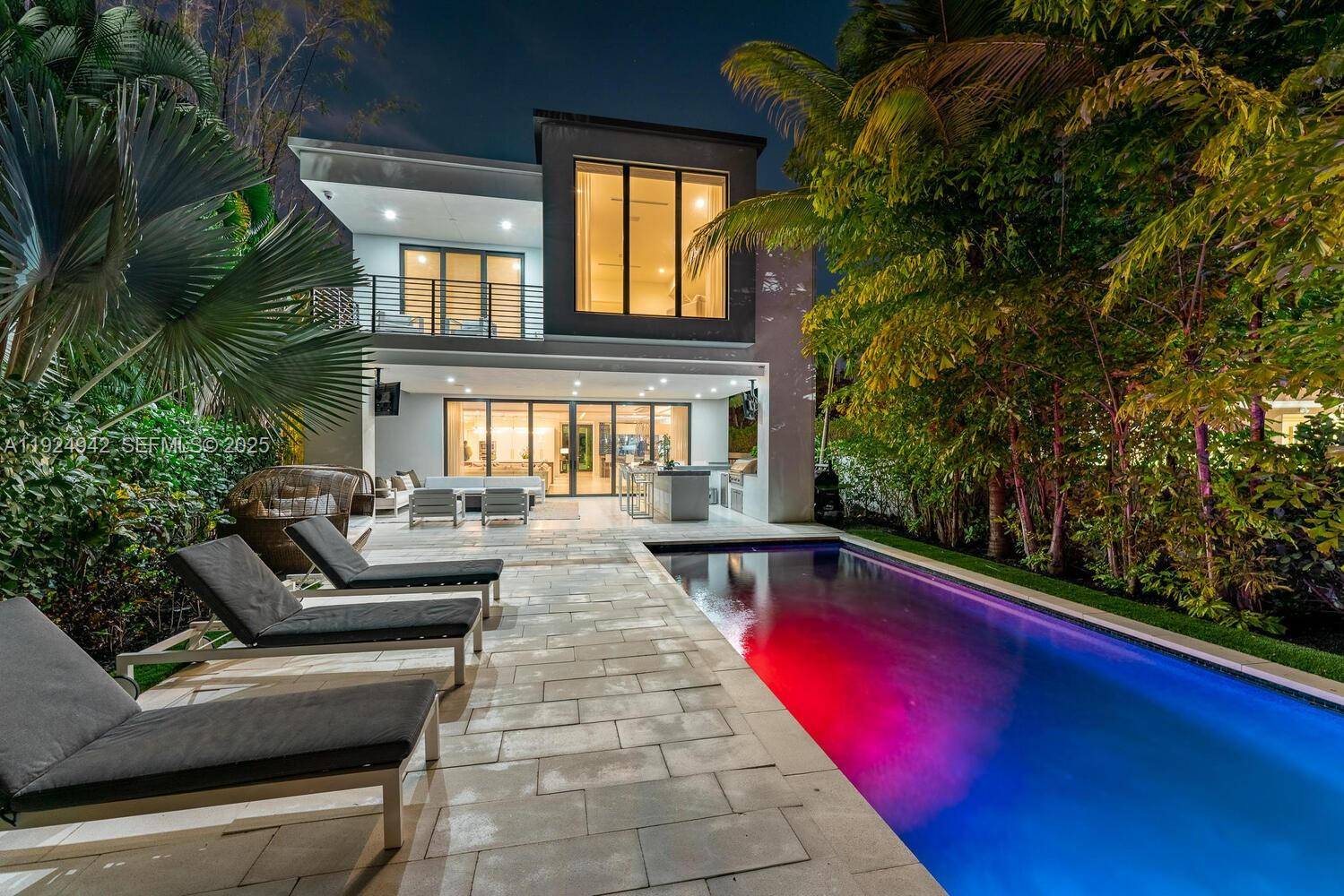 310 SE 11th AveFort Lauderdale - picture