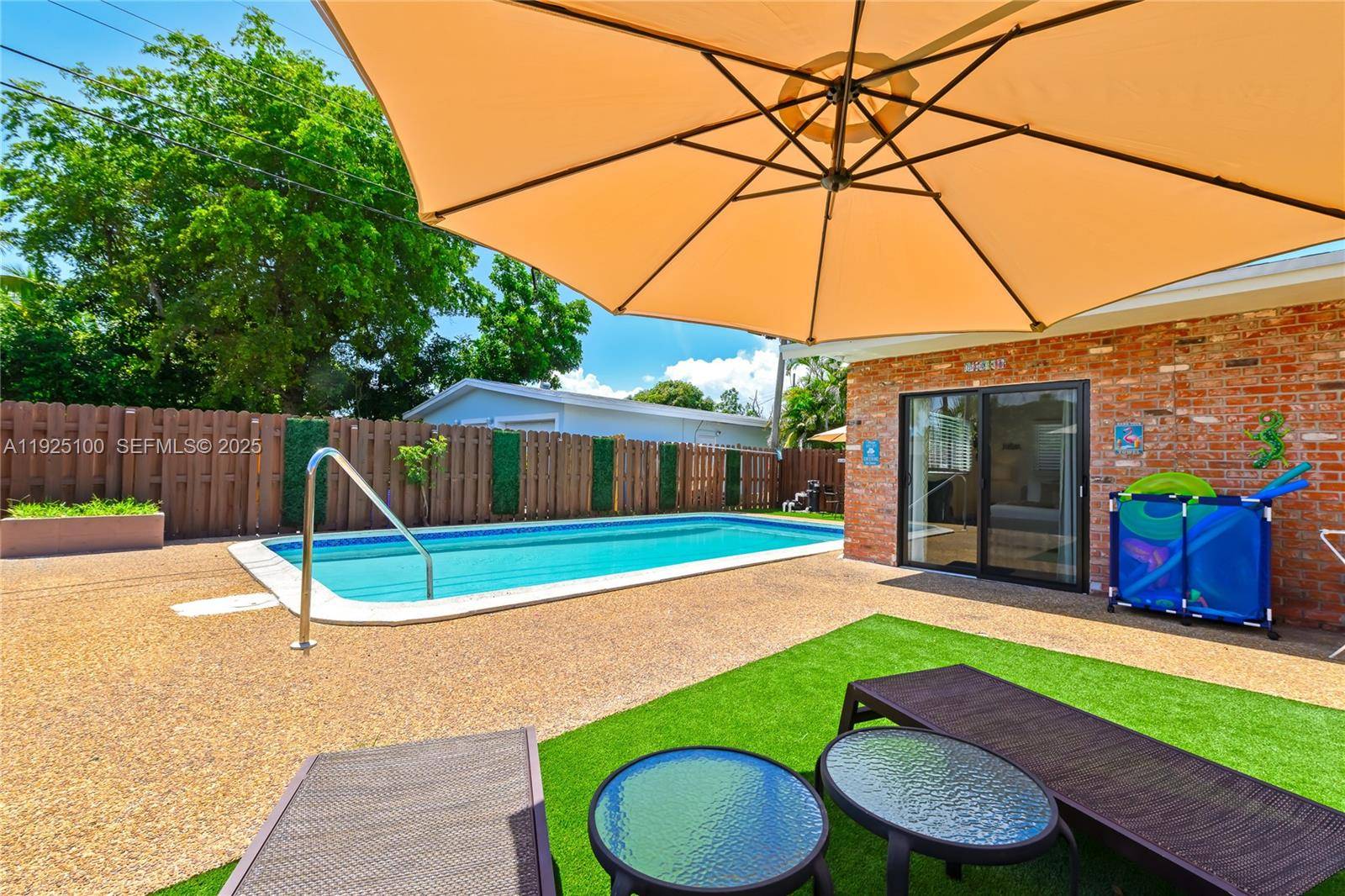 1204 NE 7th StPompano Beach - picture