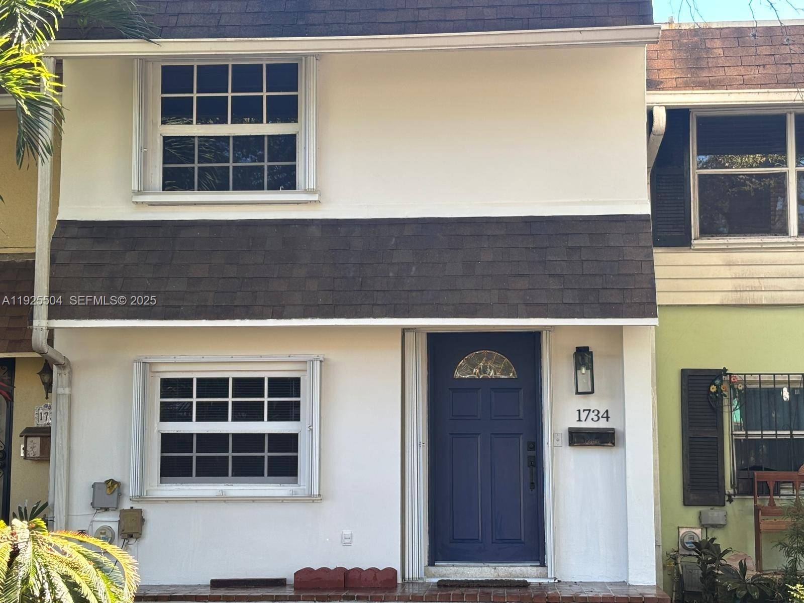 1734 NE 142nd StNorth Miami - picture