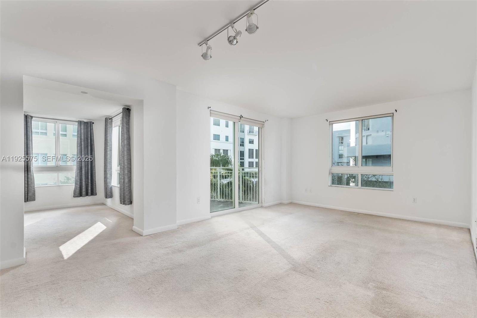 7355 SW 89th StMiami - Condo 5+ Stories,Condo condo unit 502N - picture