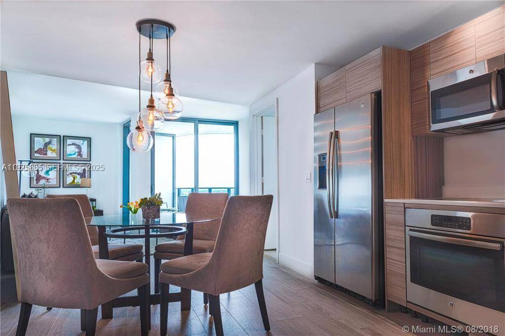 121 NE 34th StMiami - Condo/Co-Op/Annual,Condo condo unit 1214 - picture