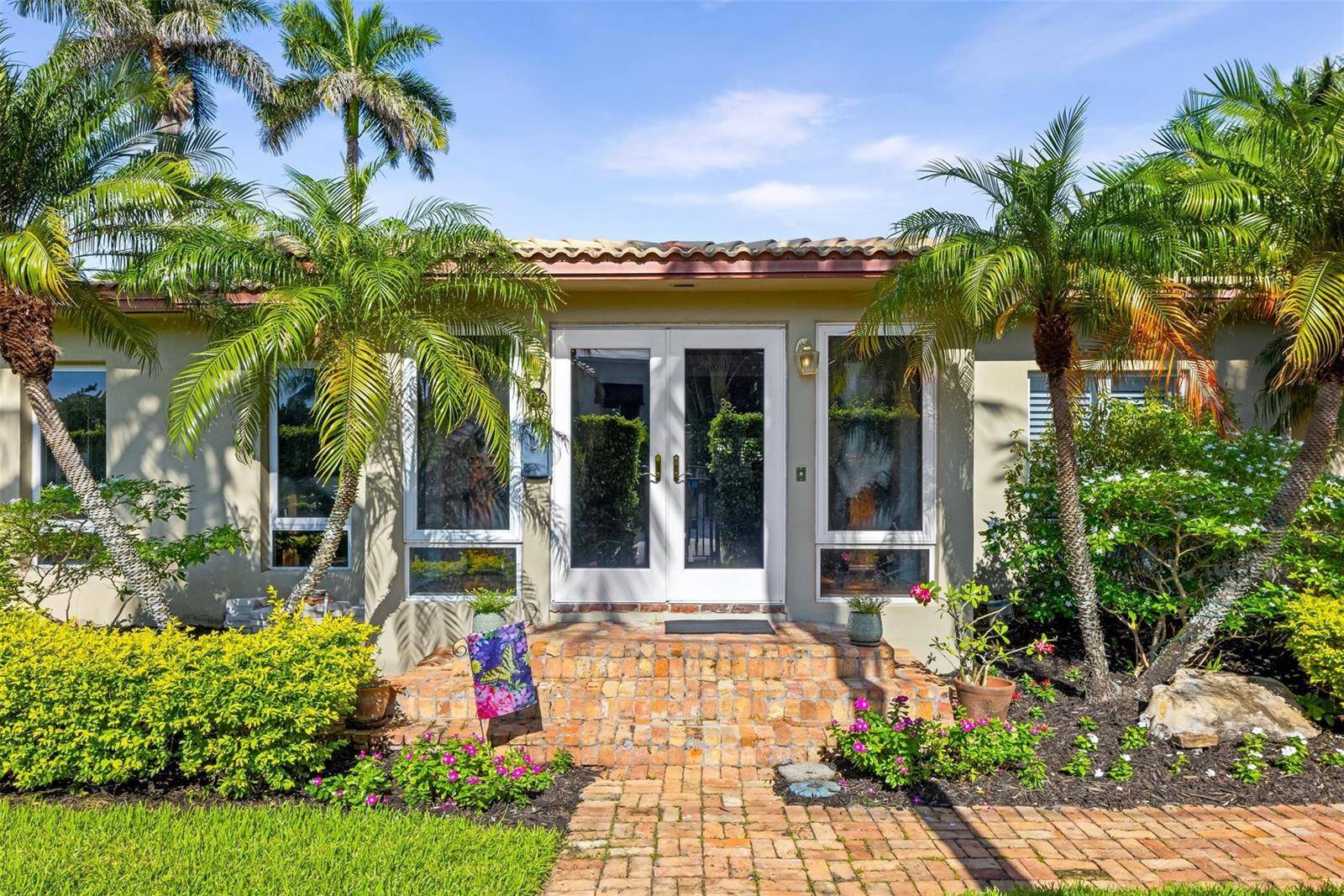 359 PoincianaFort Lauderdale - picture