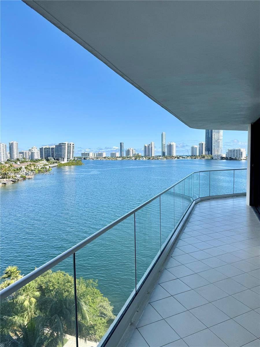 2800 Island BlvdAventura - Condo/Co-Op/Annual,Condo condo unit 706 - picture