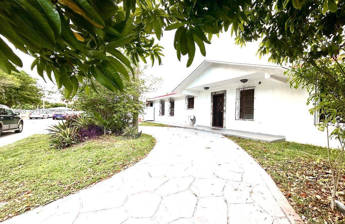 598 SW 121st AveMiami - picture
