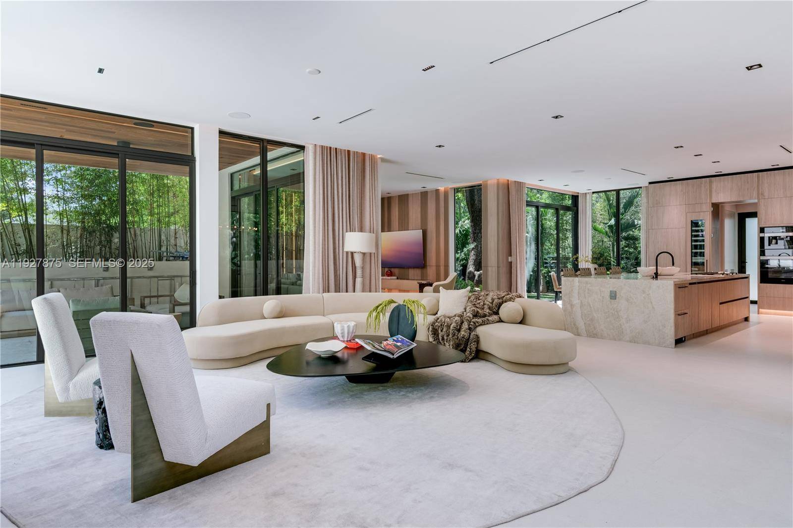 2800 Calusa StreetMiami - picture