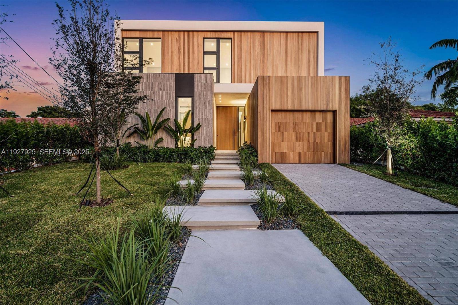 8935 Froude AveSurfside - picture