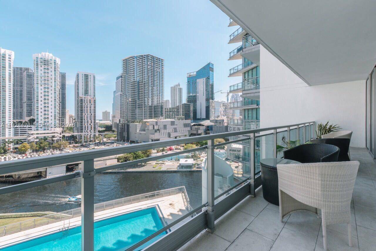 92 SW 3RD StMiami - MINT CONDOMINIUM condo unit 1512 - picture
