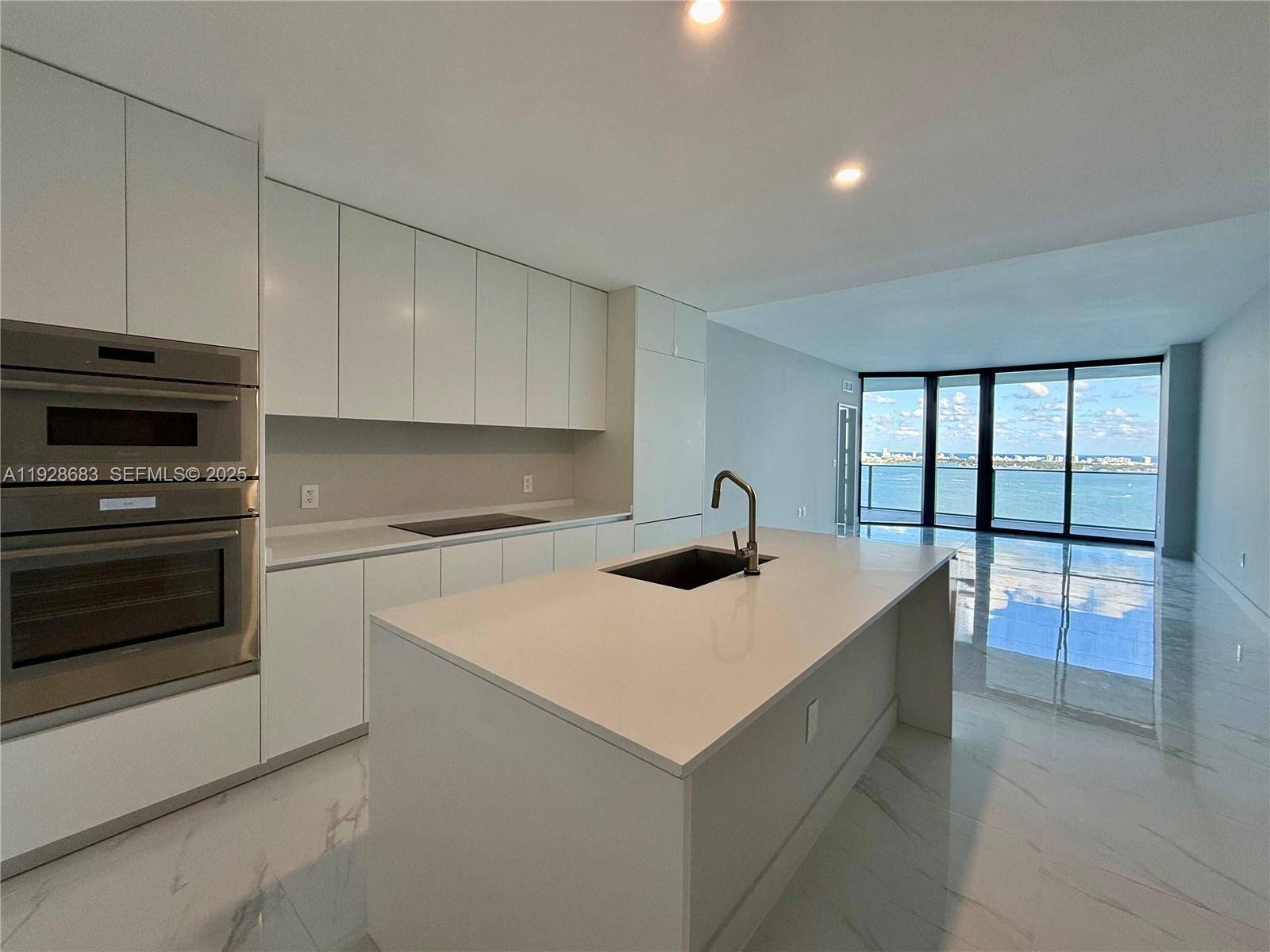 700 NE 24th stMiami - Condo 5+ Stories,Condo condo unit 3303 - picture