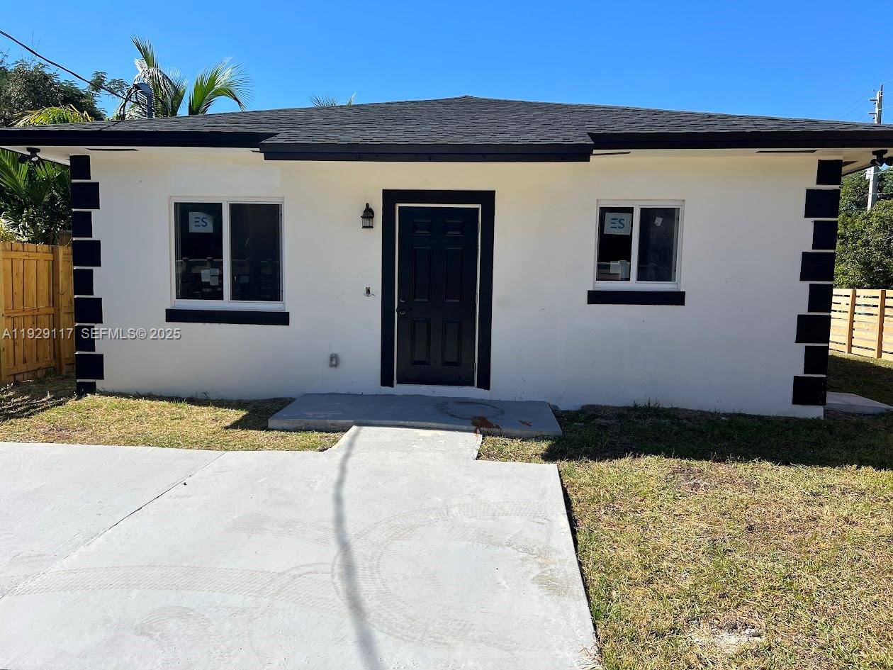 9254 NW 3rd AveMiami - picture