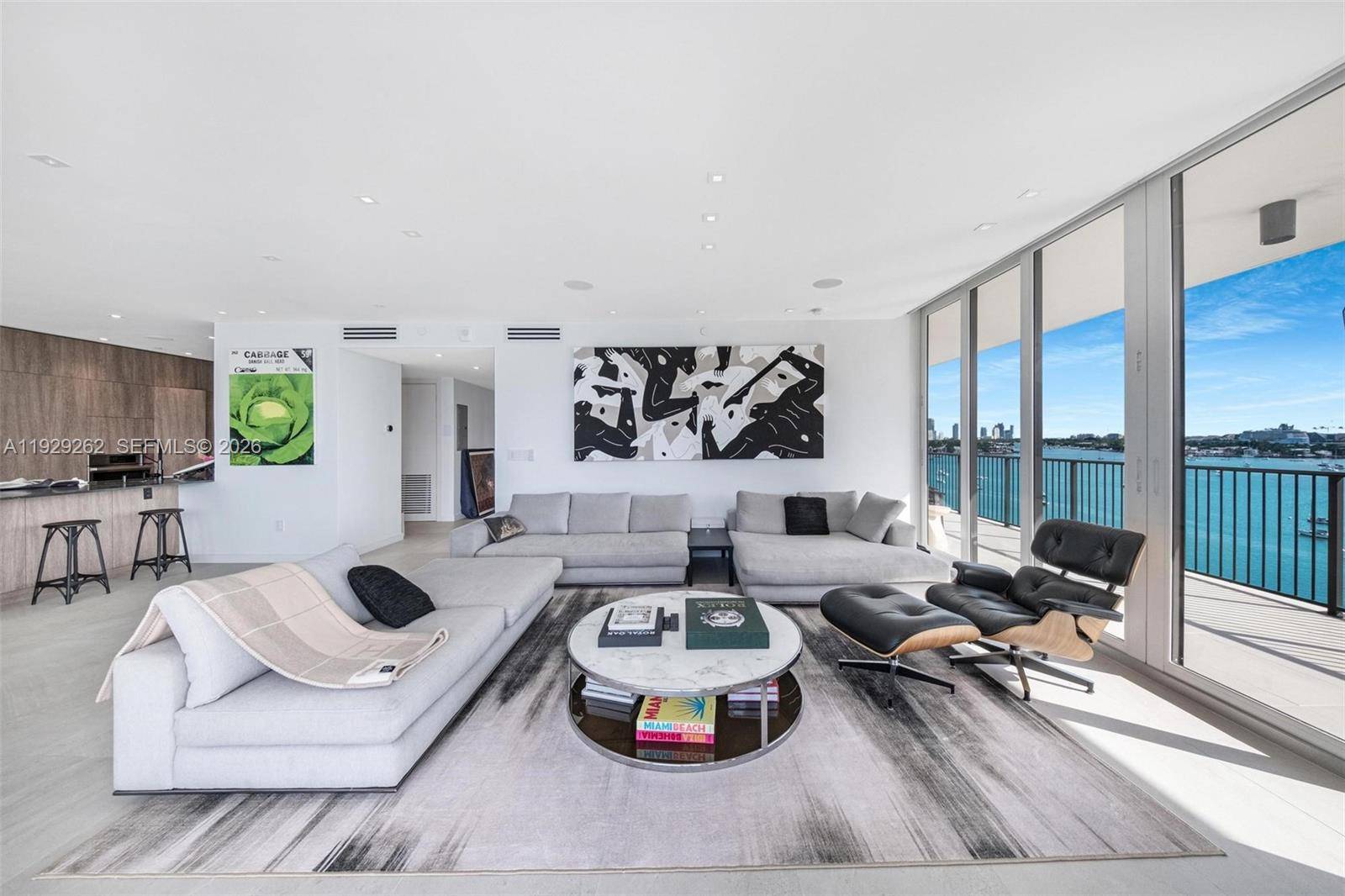 1000 Venetian WayMiami - ONE THOUSAND VENETIAN WAY condo unit 1004 - picture