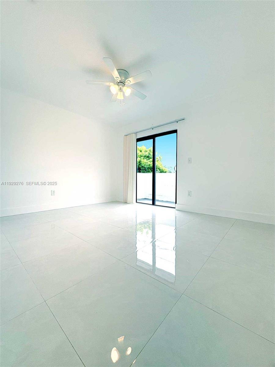 3079 NW 11th StMiami - WALDIN ACRES condo unit 3065 - picture
