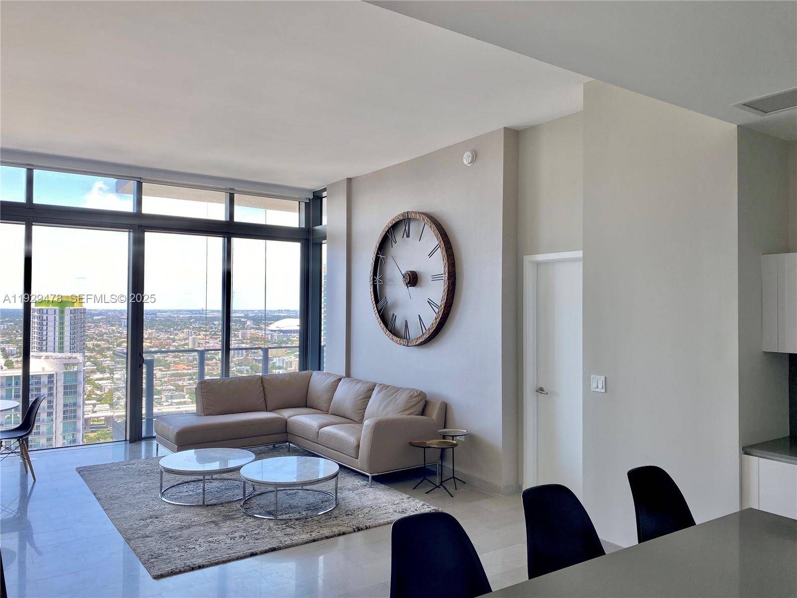 68 SE 6th StMiami - Condo 5+ Stories,Condo condo unit 4008 - picture