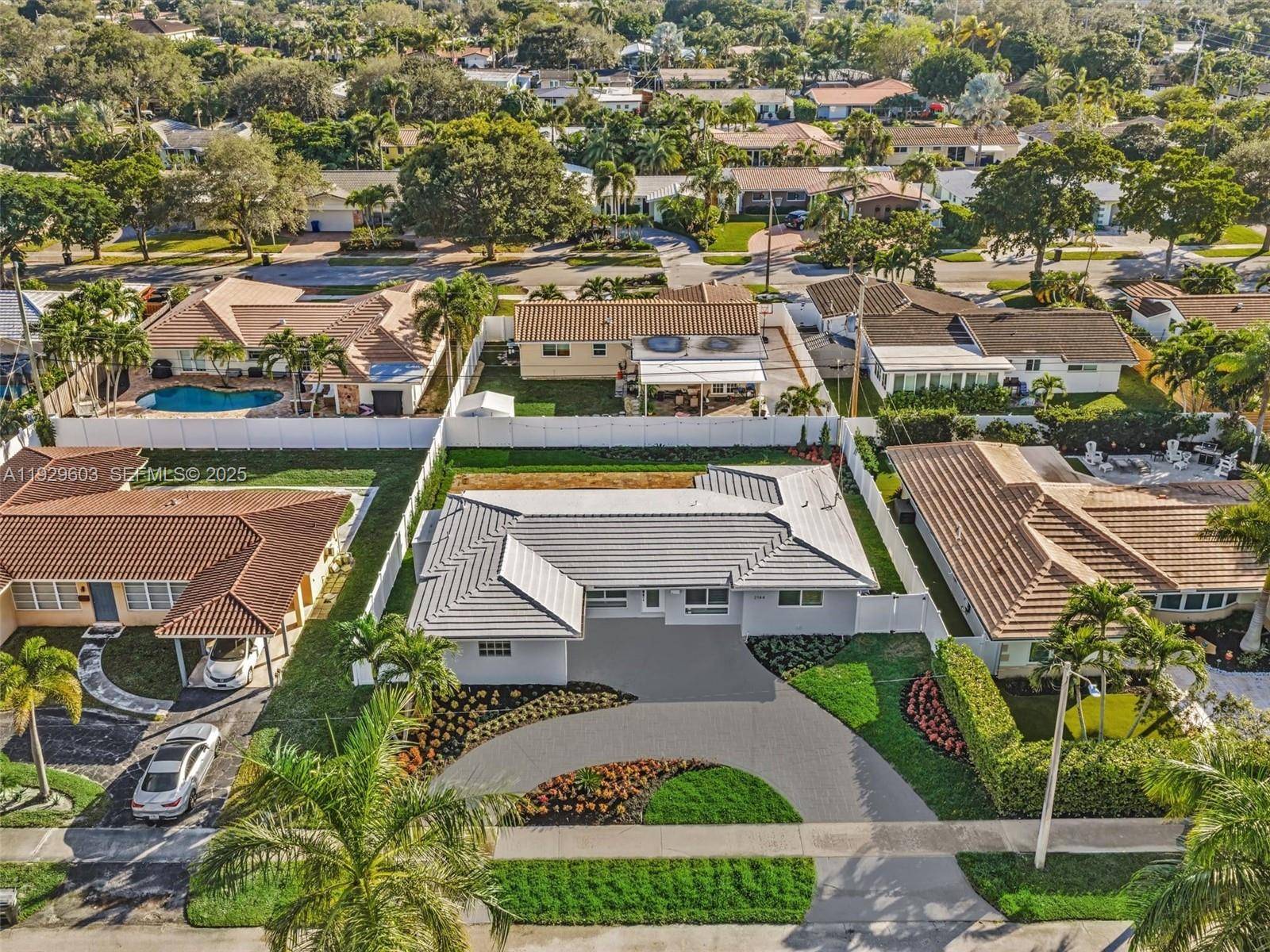 2144 NE 64th StFort Lauderdale - picture