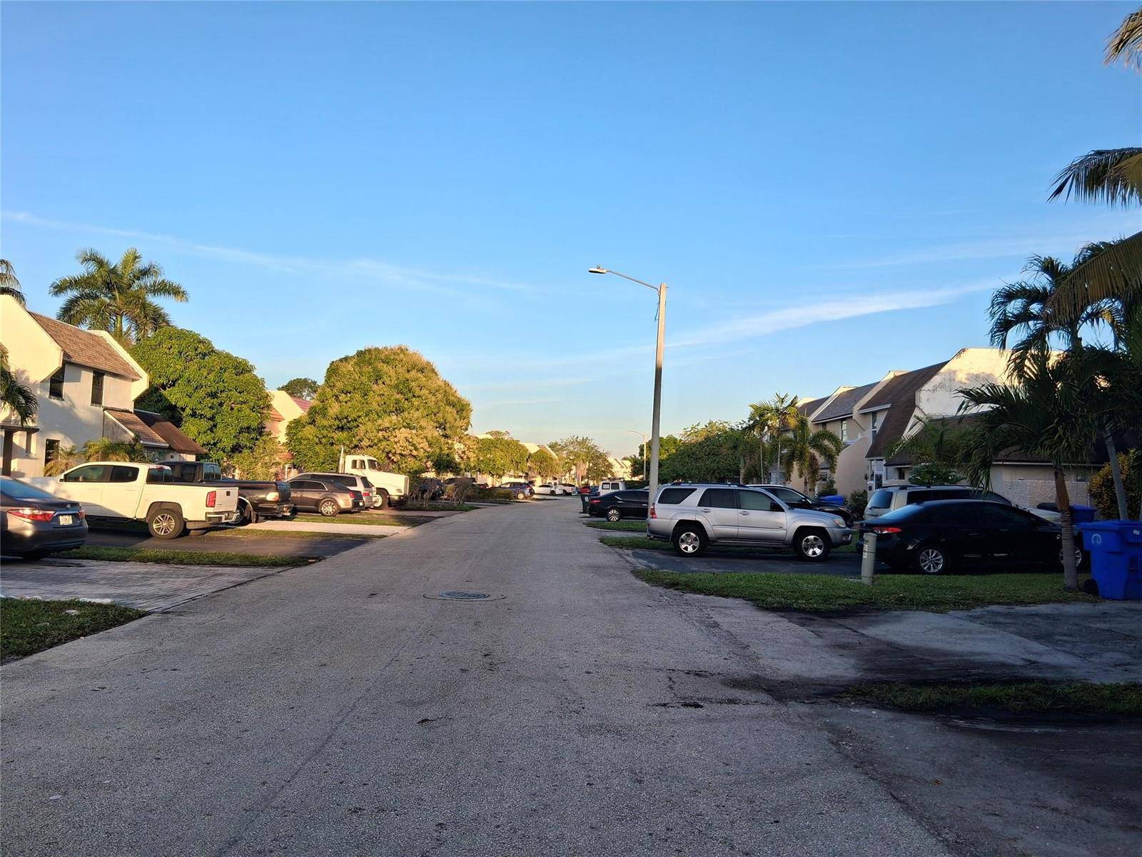 1349 SeaviewNorth Lauderdale - picture