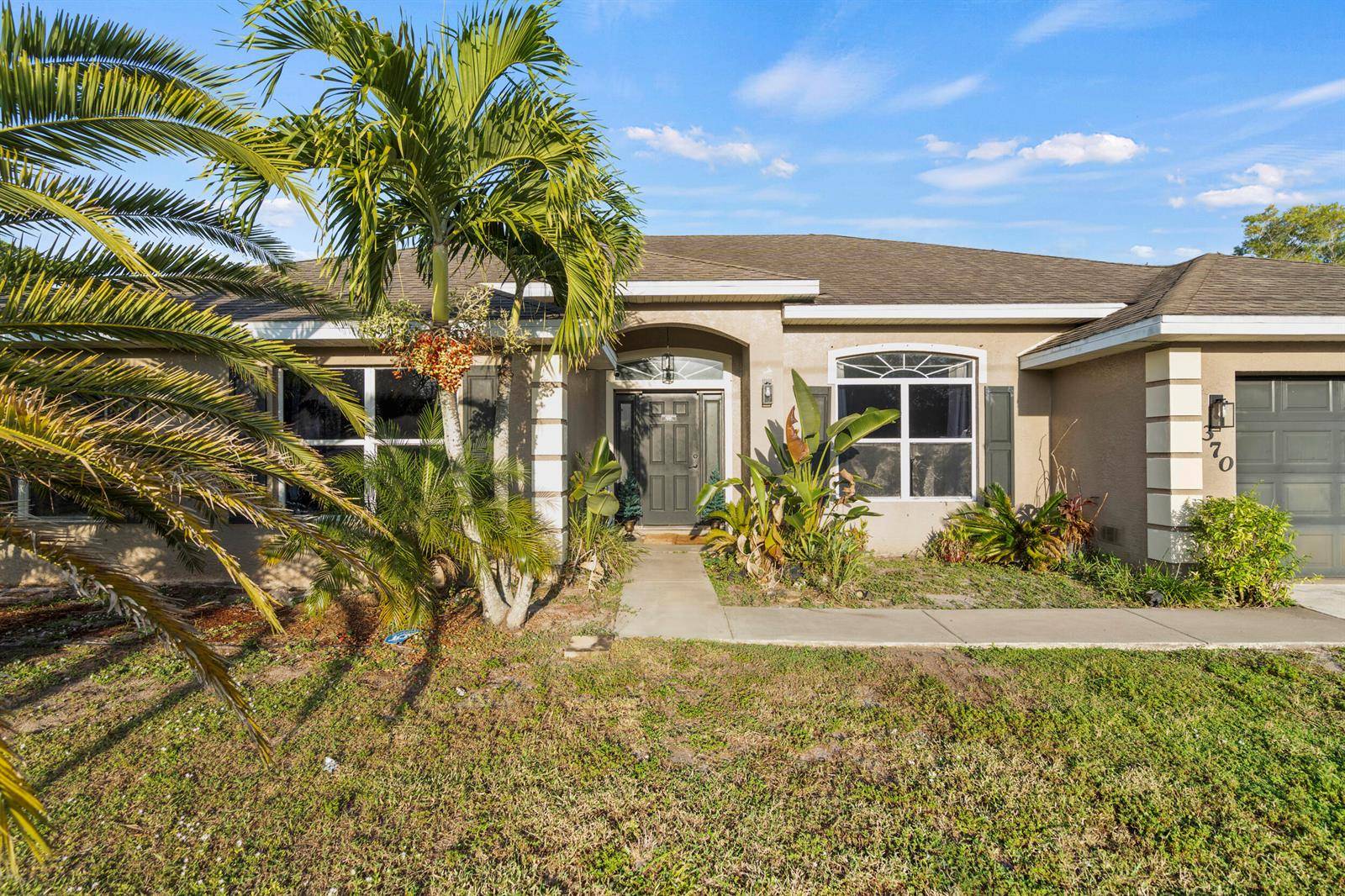 370 SW TulipPort St. Lucie - picture