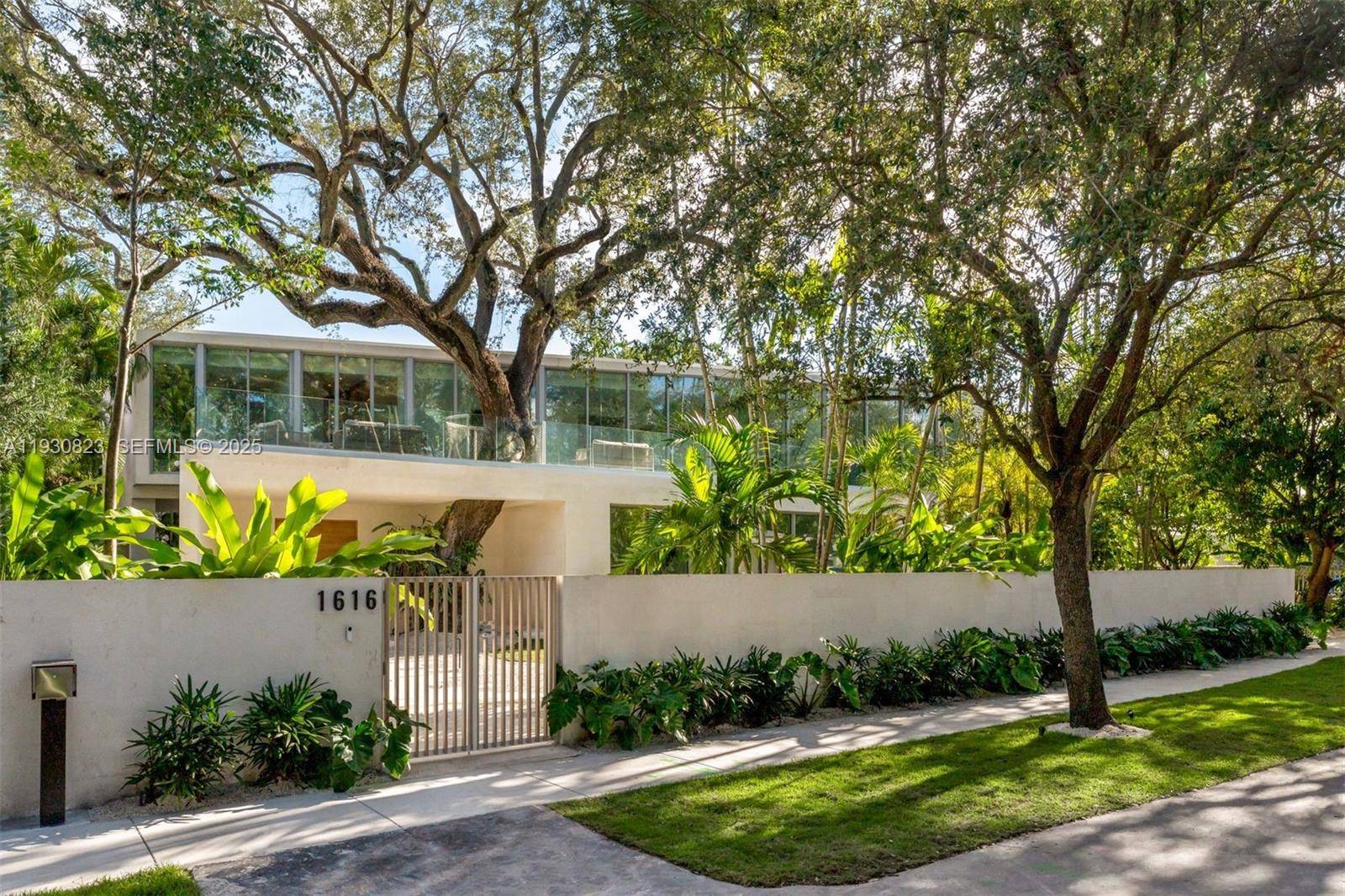 1616 Onaway DrMiami - picture