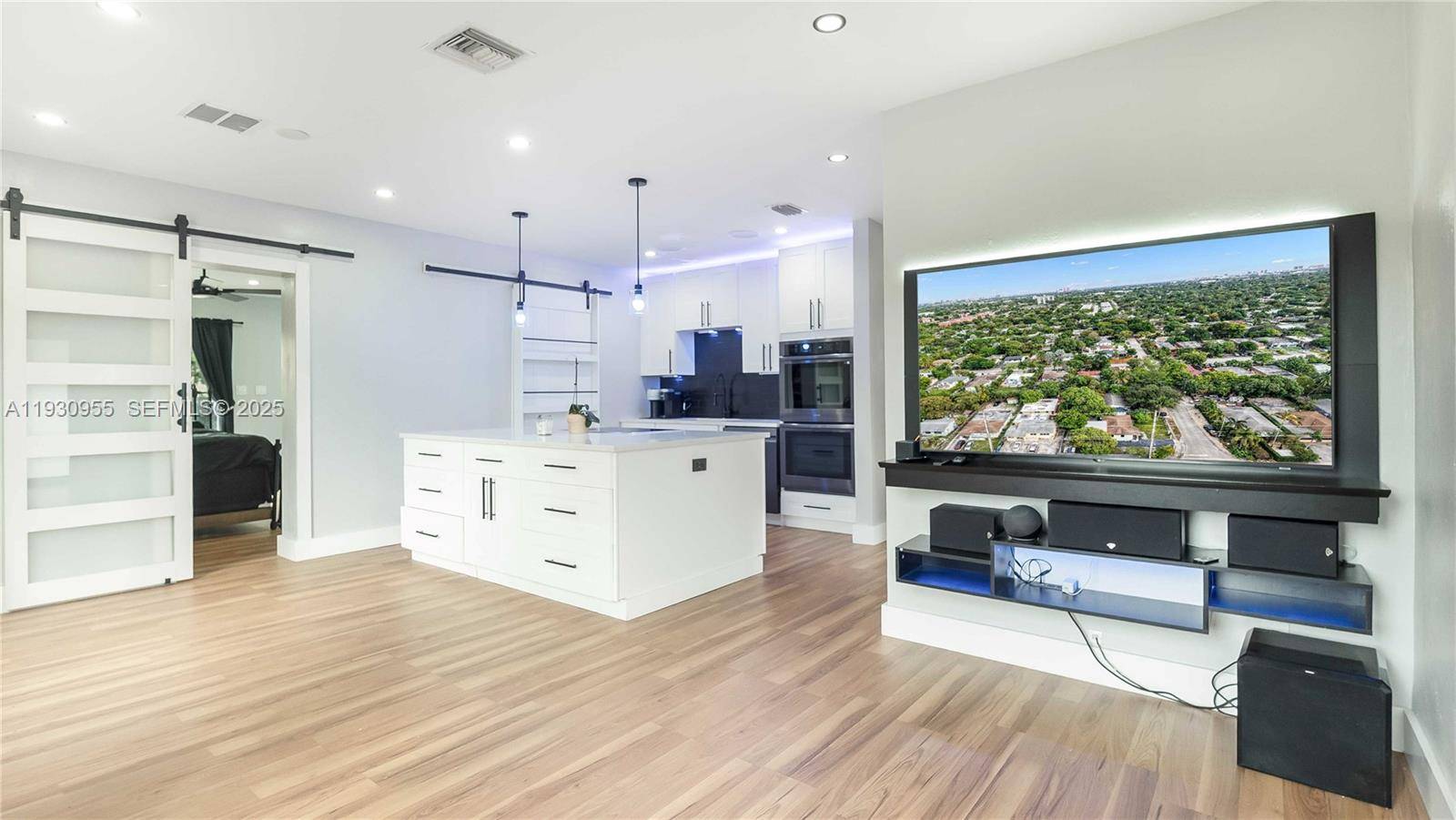 817 NW 17th StFort Lauderdale - picture