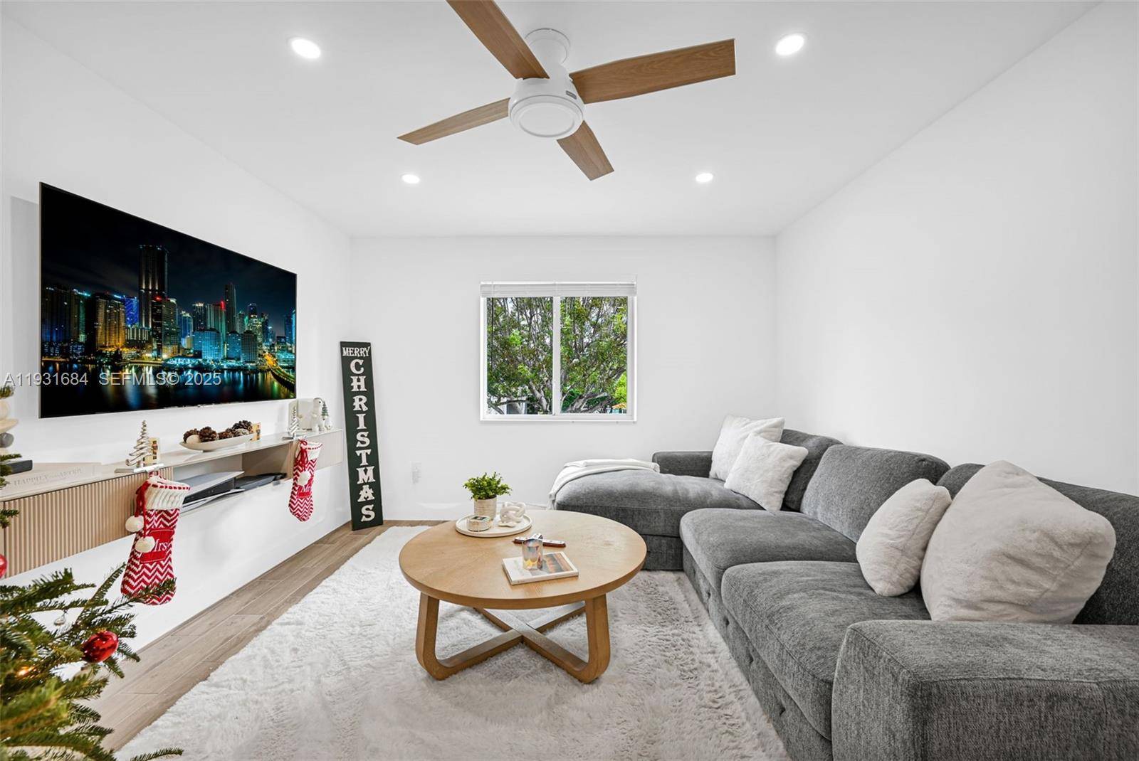 8609 SW 68th CtPinecrest - Condo 1-4 Stories,Condo condo unit 24 - picture