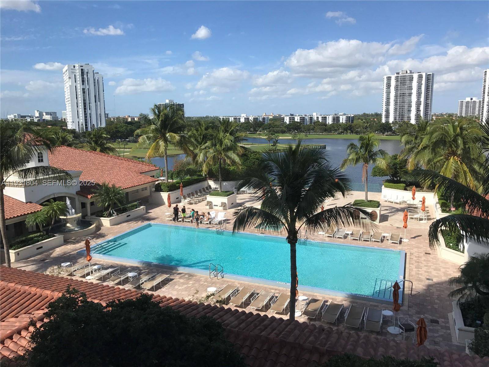 19900 E Country Club DrAventura - Condo 5+ Stories,Condo condo unit 812 - picture