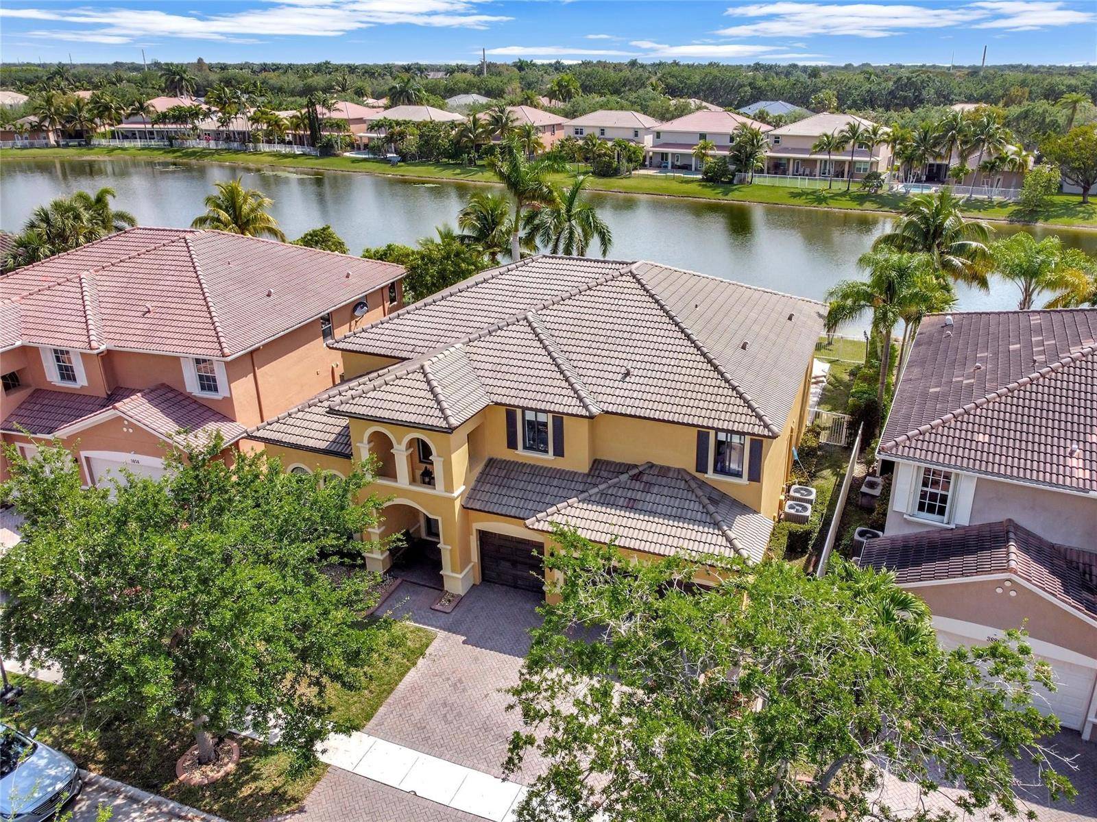 3872 W HibiscusWeston - picture