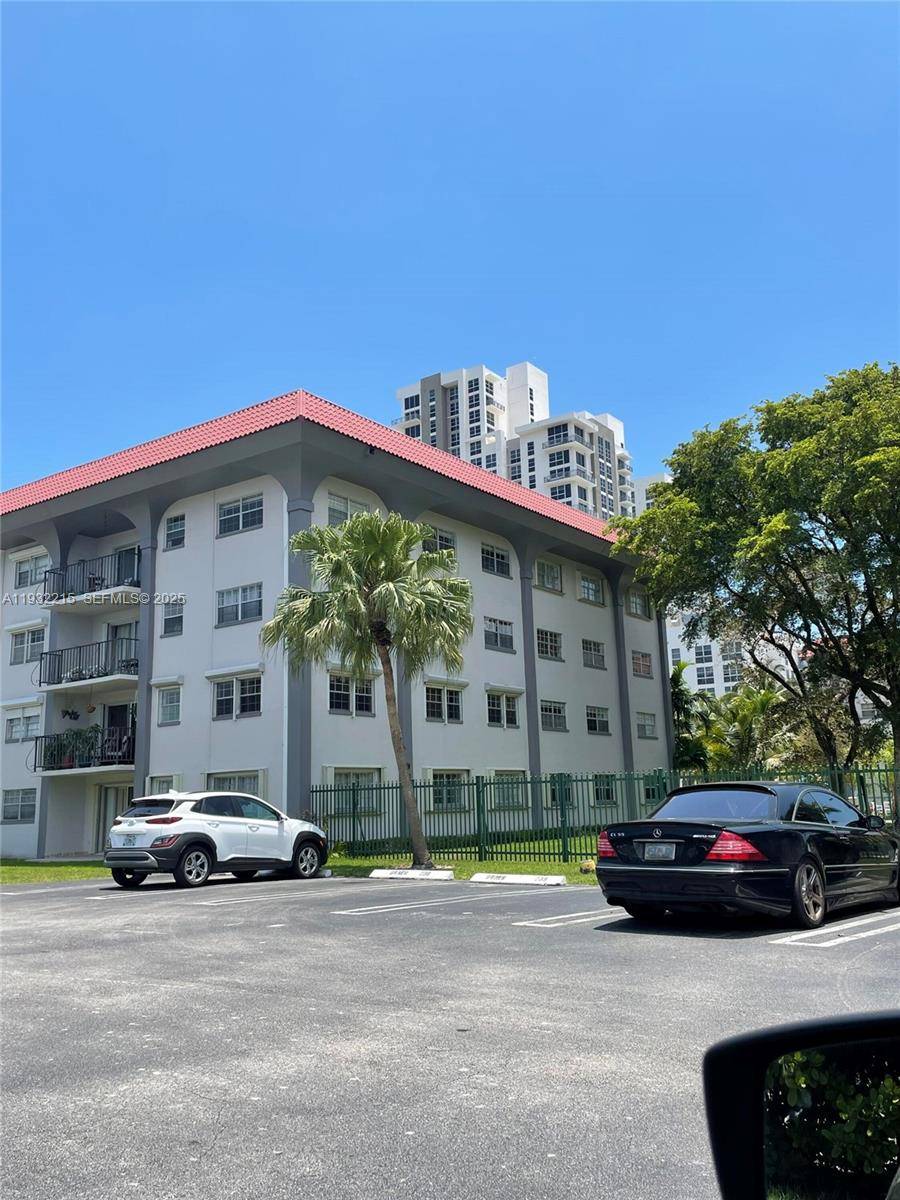 8107 SW 72nd AveMiami - Condo 1-4 Stories,Condo condo unit 125E - picture
