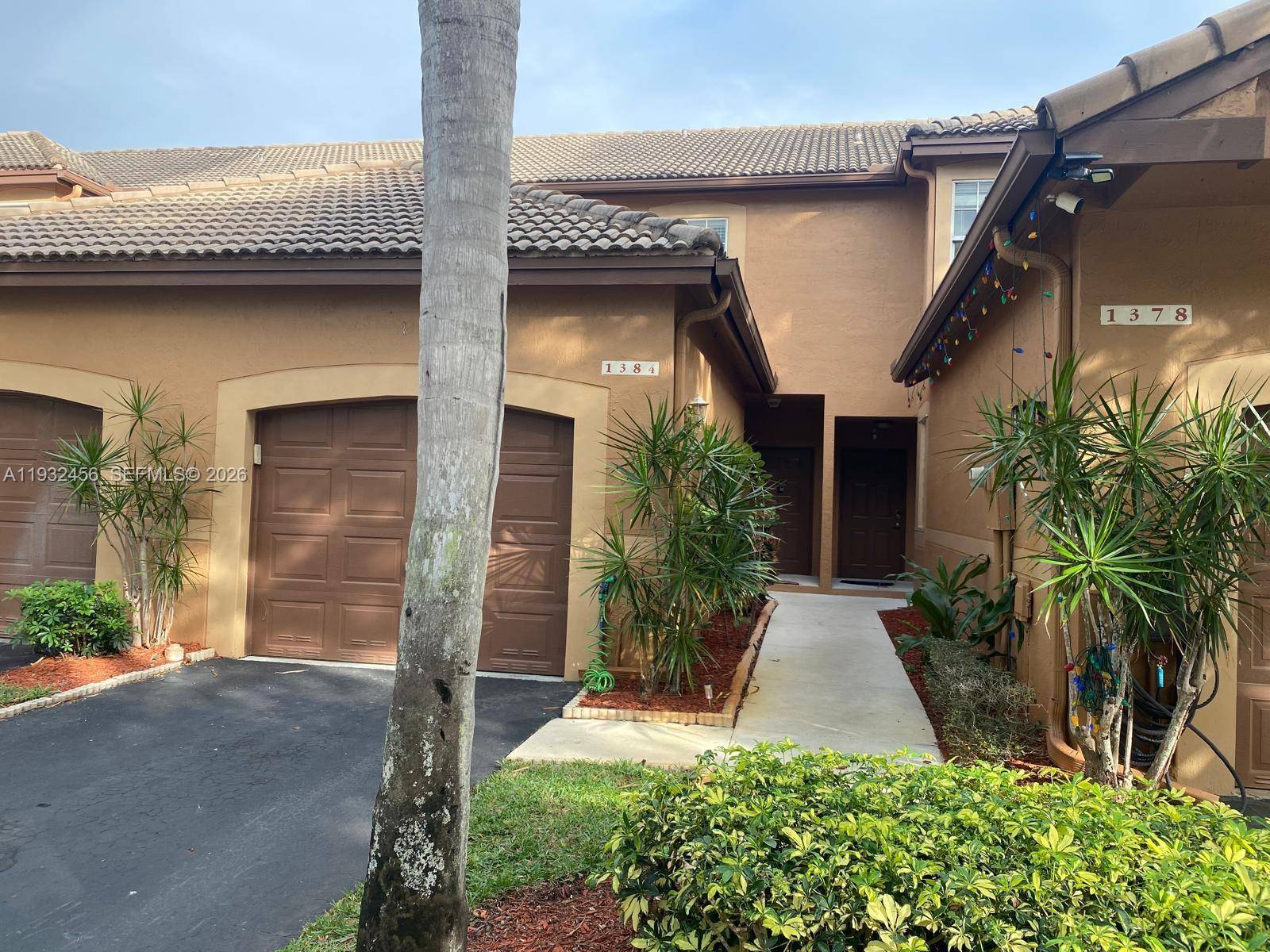1384 Veracruz LnWeston - SECTORS 3 & 4 BOUNDARY PL condo unit 4-7 - picture