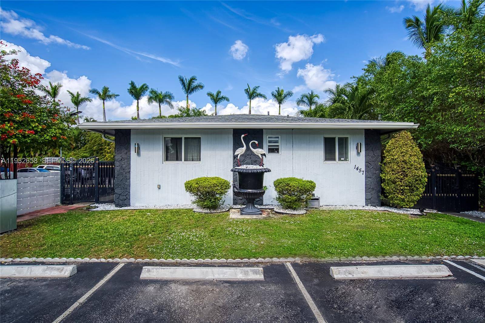 1457 Atlantic Shores BlvdHallandale Beach - picture