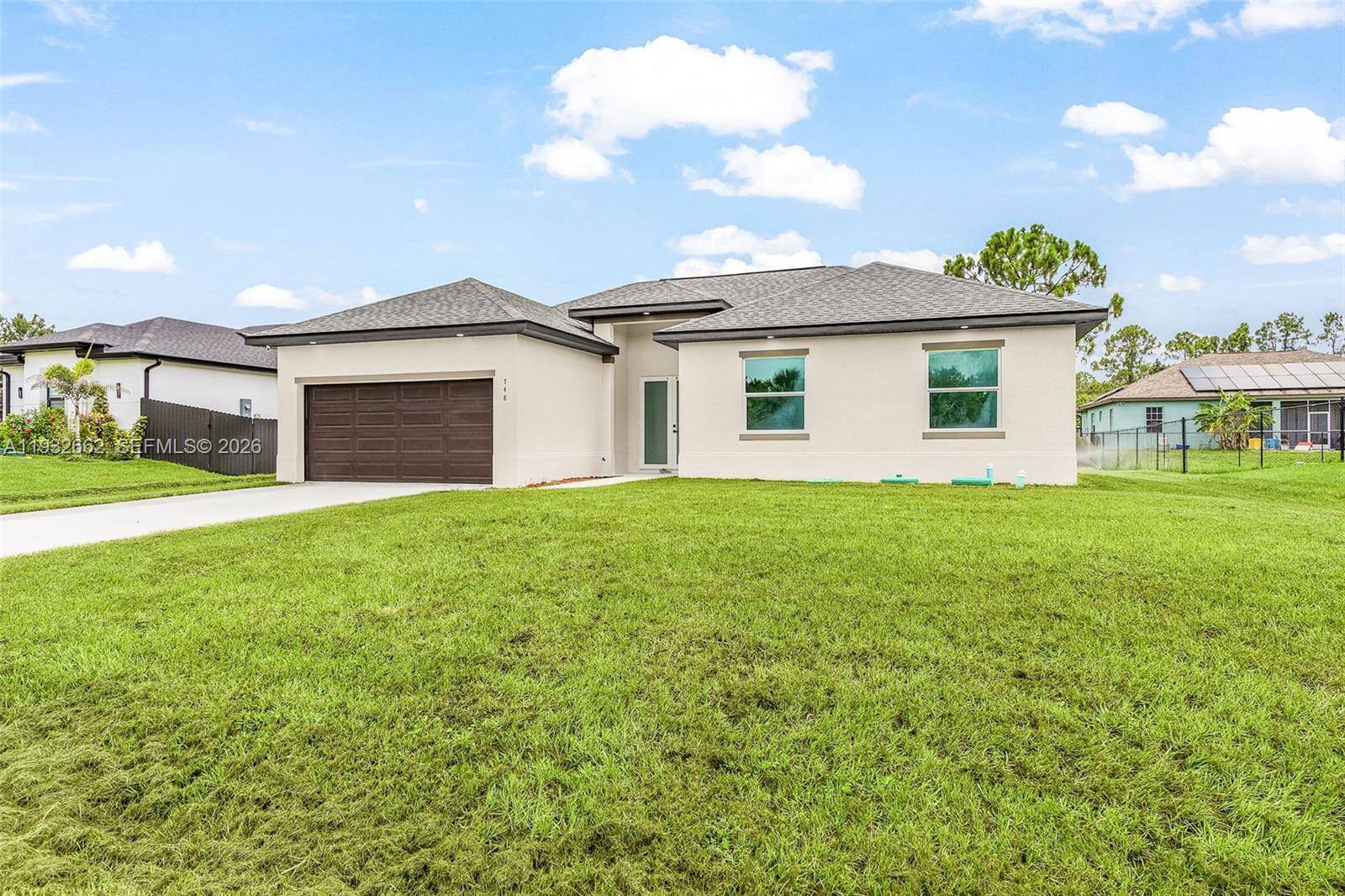 748 748 CHESTNUT ST ELehigh Acres - picture